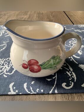 Vintage Pfaltzgraff Summer Garden Ceramic Gravy/Boat/Creamer